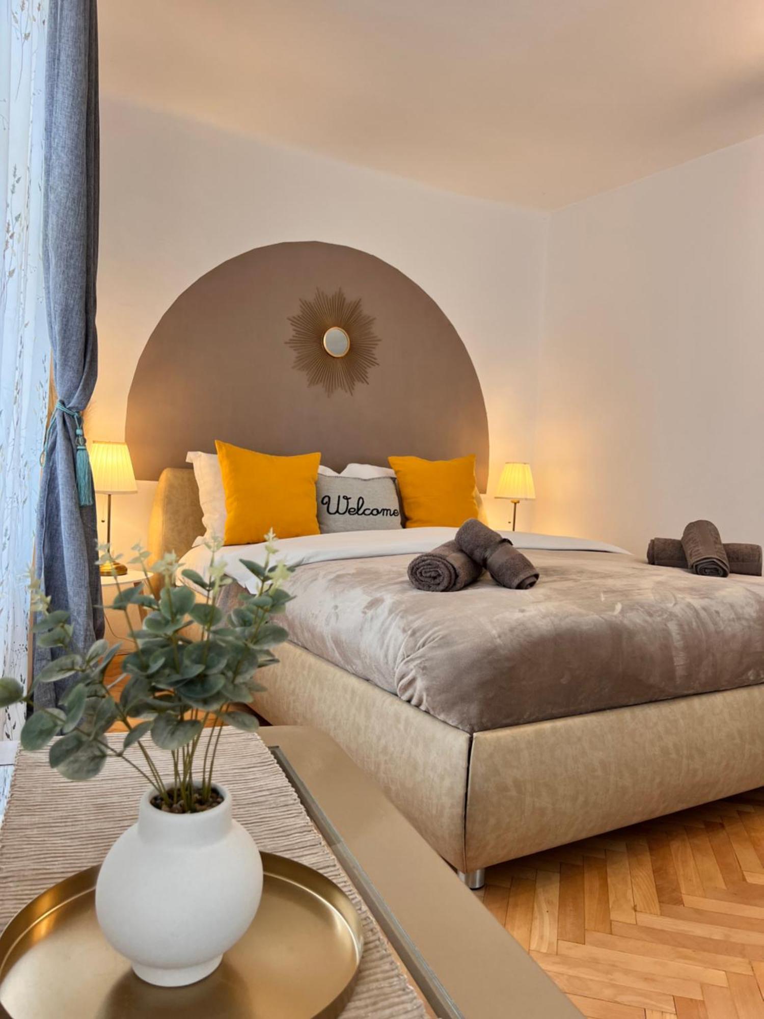 Old Town City Center Apartments Braşov Eksteriør bilde