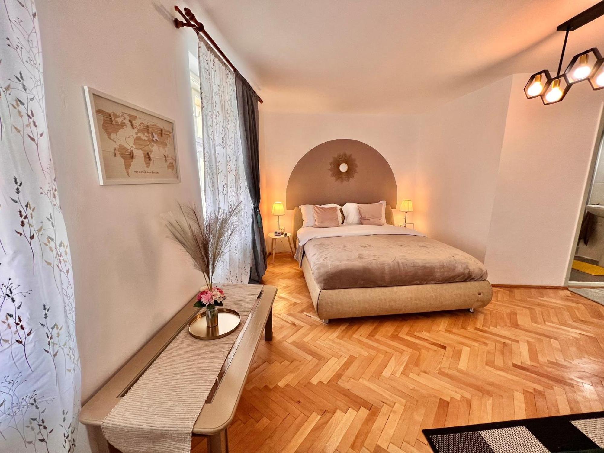 Old Town City Center Apartments Braşov Eksteriør bilde