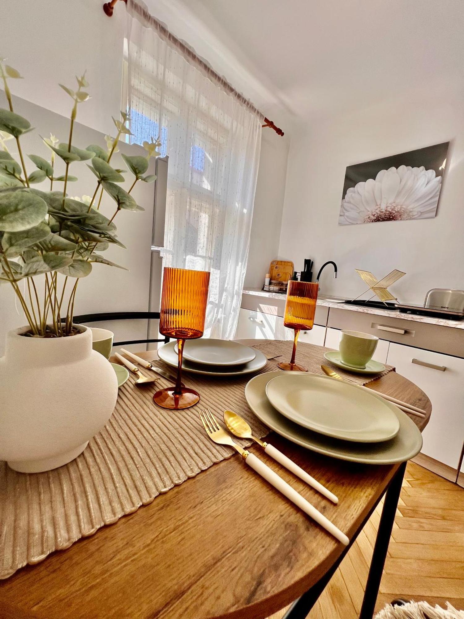 Old Town City Center Apartments Braşov Eksteriør bilde